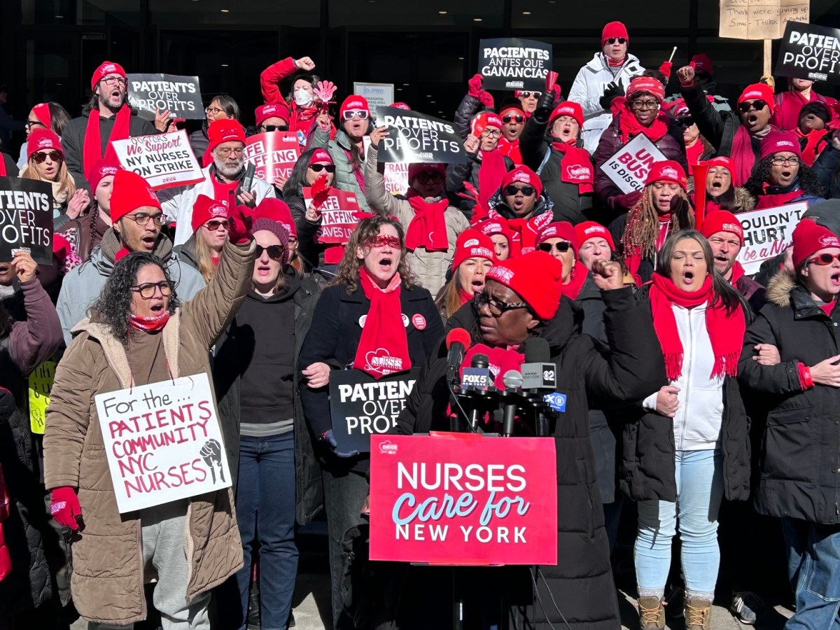 Solidarity with New York City Nurses on&nbsp;Strike!
